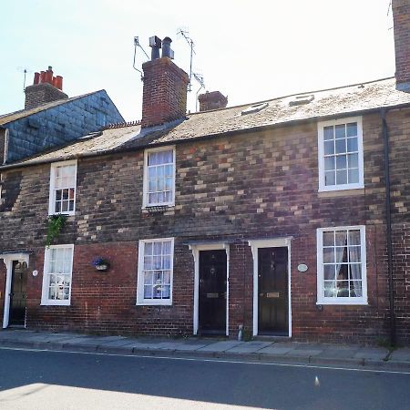 Lily Cottage Rye Luaran gambar