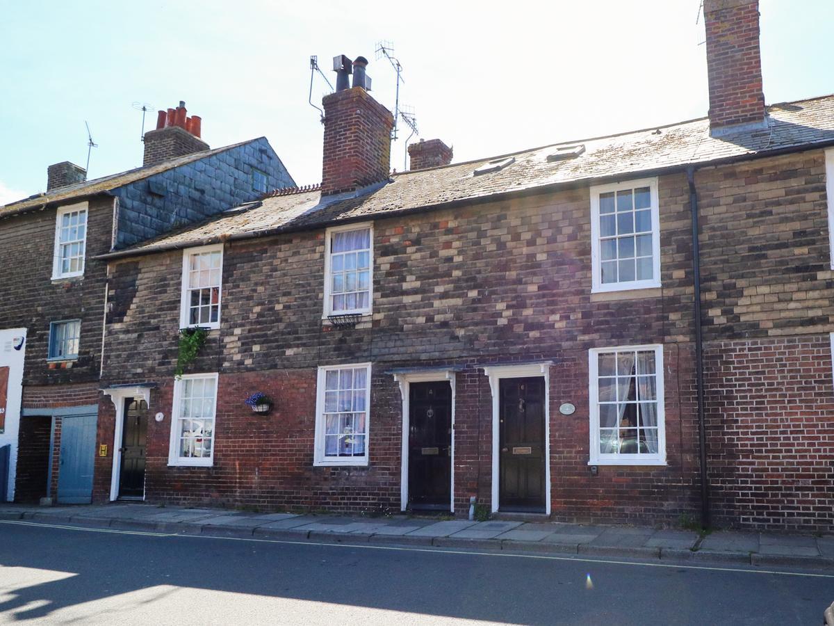 Lily Cottage Rye Luaran gambar